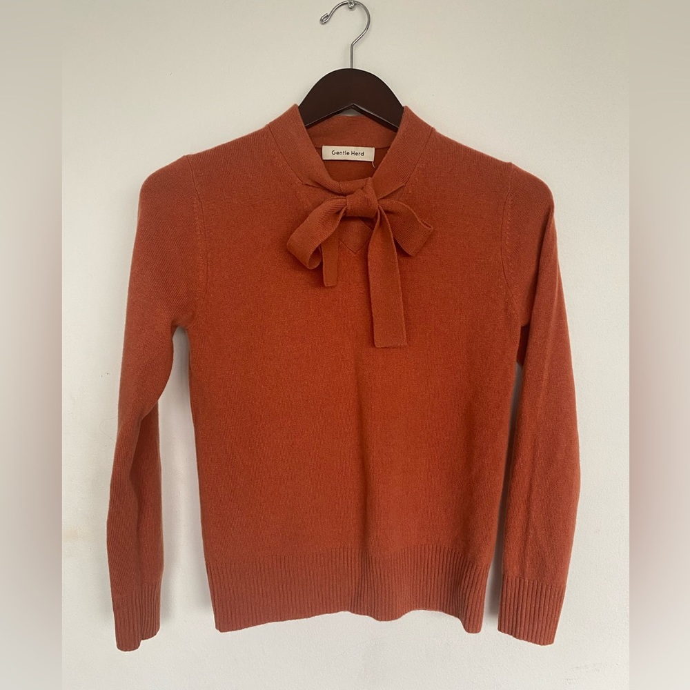 Gentle Herd Bow Sweater